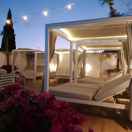 Cleros Sky Lounge 4*