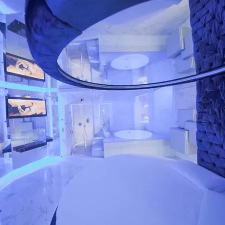 Cleros Sky Lounge 4* פאסאנו