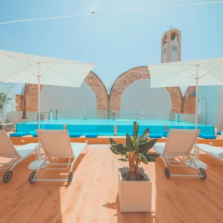 Cleros Sky Lounge Bed and Breakfast 4*