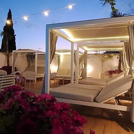 B&B Cleros Sky Lounge 4*