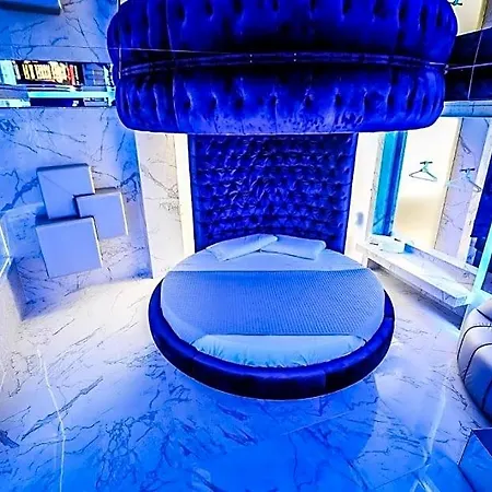 Cleros Sky Lounge B&B 파사노